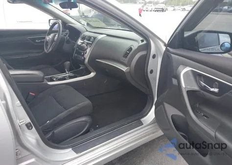 2015 Nissan Altima 2.5/2.5 S/2.5 Sl/2.5 Sv из США, поврежденный, VIN 1N4AL3AP1FN383893